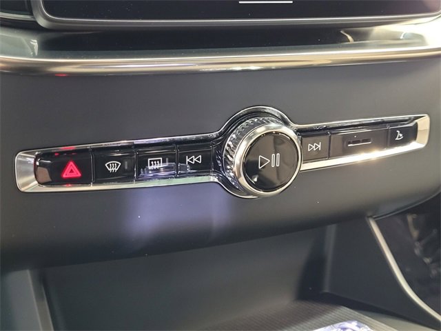 New 2026 Volvo XC90 B5 Plus w/ Protection Package image 23