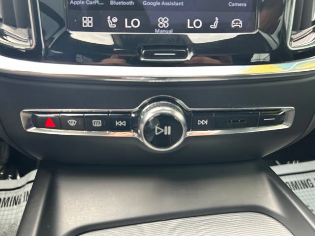 Certified 2024 Volvo S60 B5 Plus AWD/4WD image 27