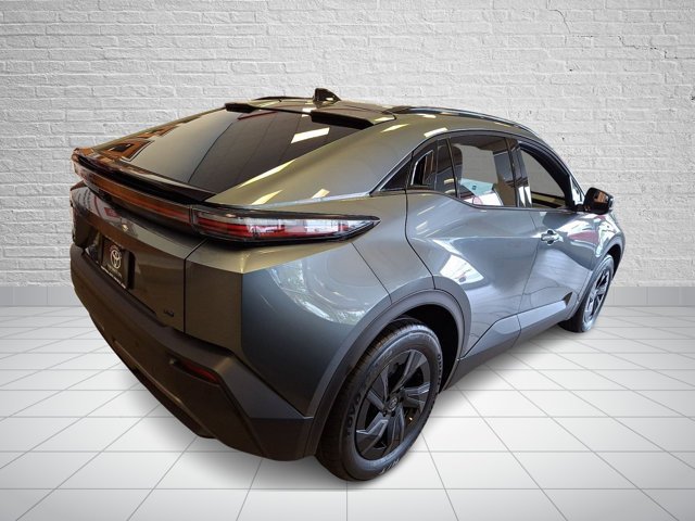 Used 2026 Toyota C-HR AWD/4WD image 6