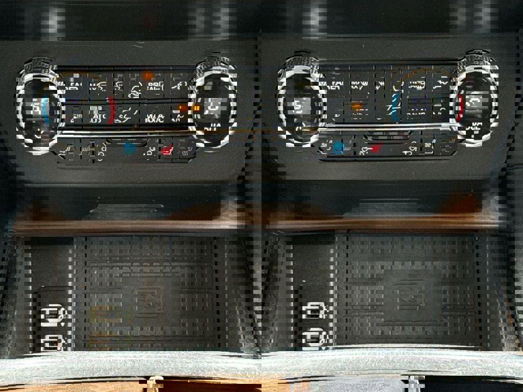 Used 2019 Ford Expedition Max Platinum image 25