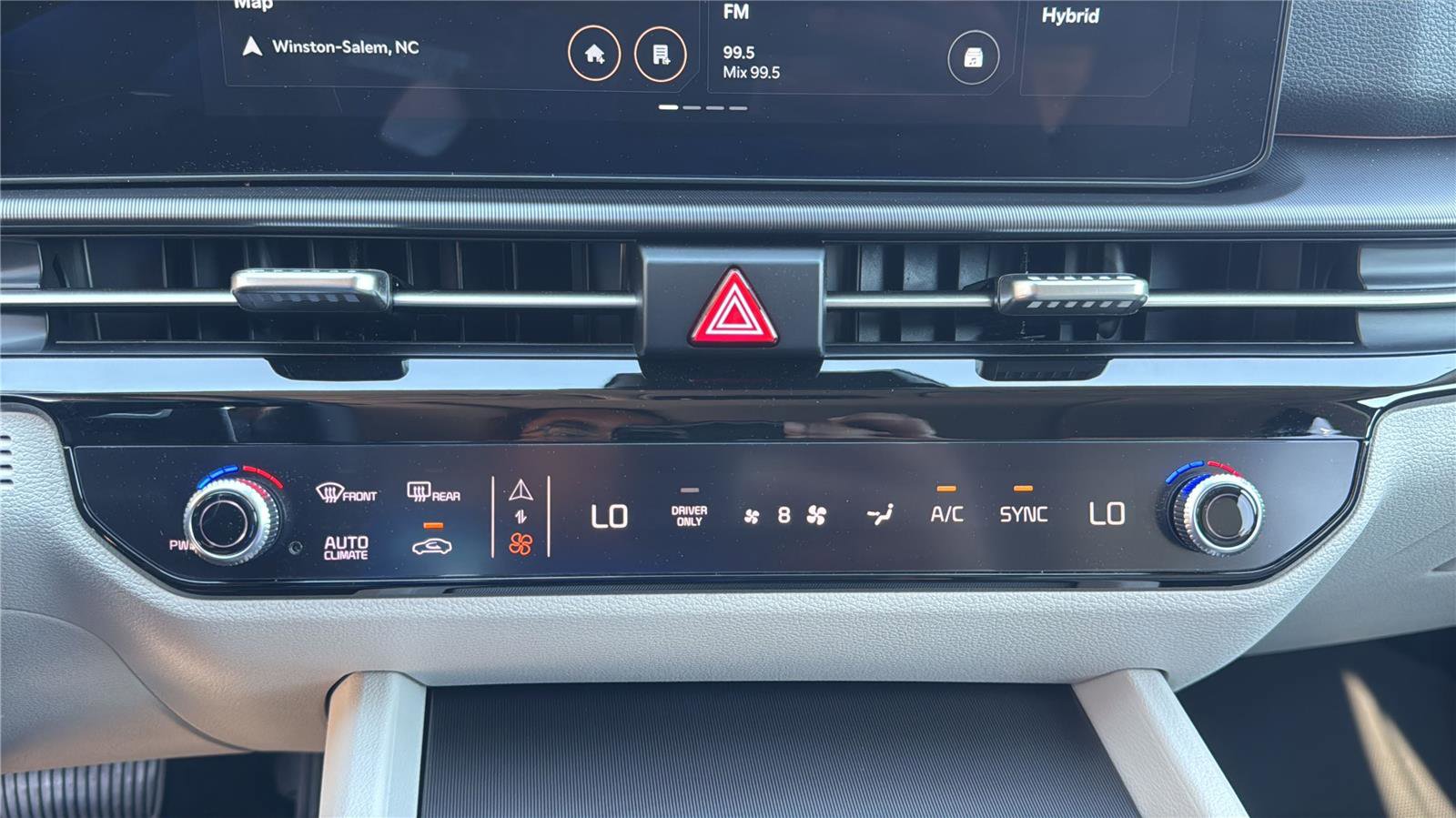 Used 2026 Kia Sportage SX Prestige image 17