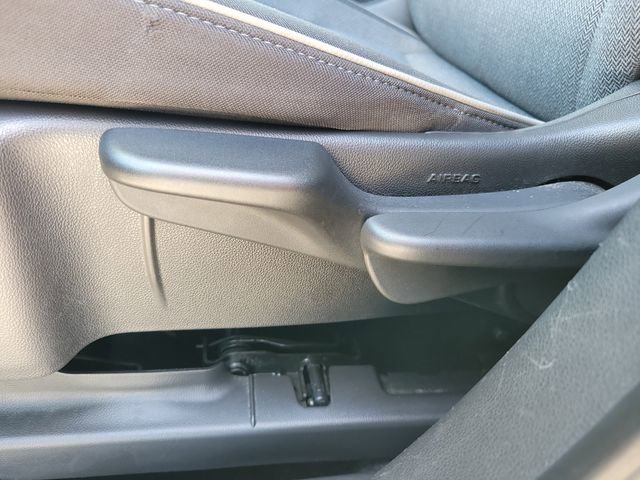 Used 2025 Chevrolet TrailBlazer LT FWD image 16