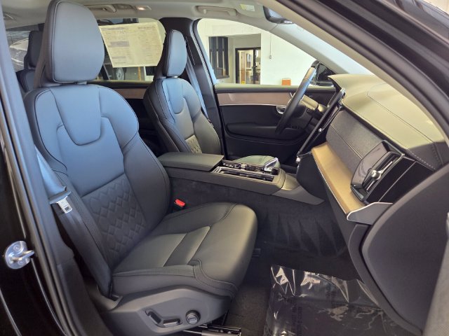 New 2026 Volvo XC90 B5 Core AWD/4WD image 23