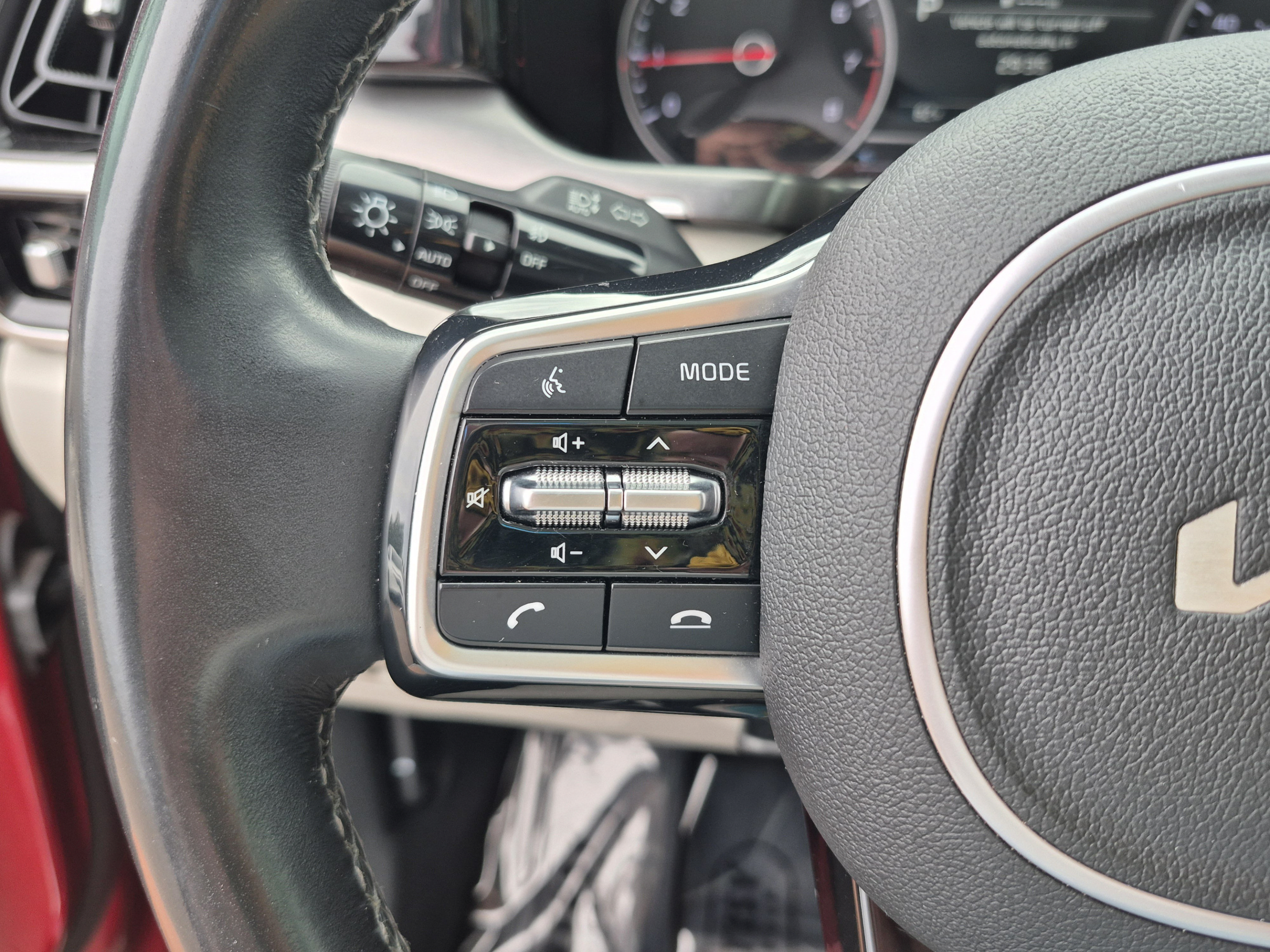 Used 2022 Kia Sorento SX FWD image 29