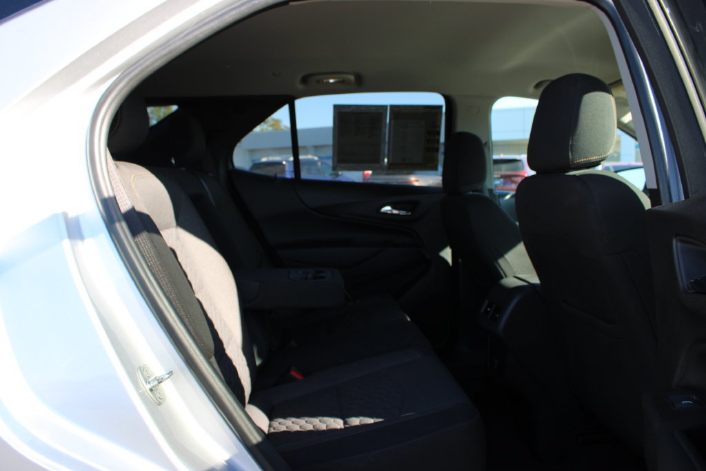 Used 2018 Chevrolet Equinox LT FWD image 31