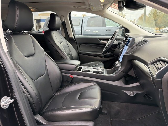 Used 2022 Ford Edge Titanium image 41