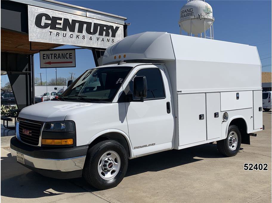 Used 2023 GMC Savana 3500 Cutaway Van w/ Power Convenience Package image 1