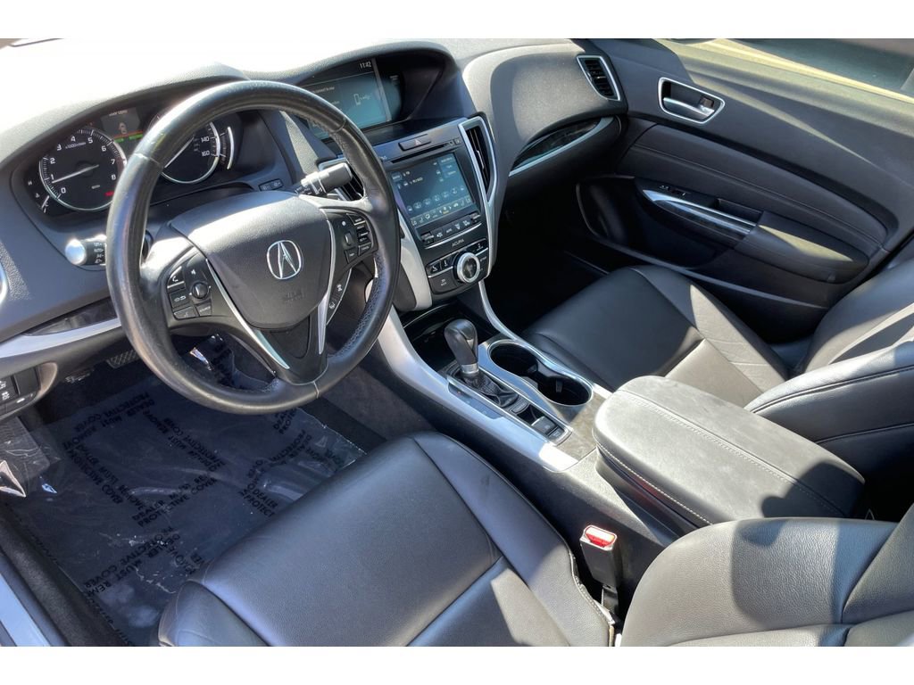 Used 2018 Acura TLX image 9