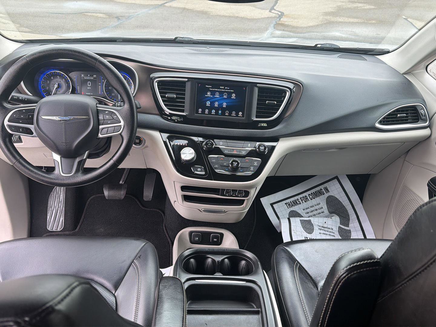 Used 2021 Chrysler Voyager Lxi FWD image 31