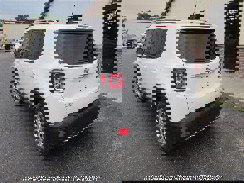 Used 2017 Jeep Renegade Limited image 5