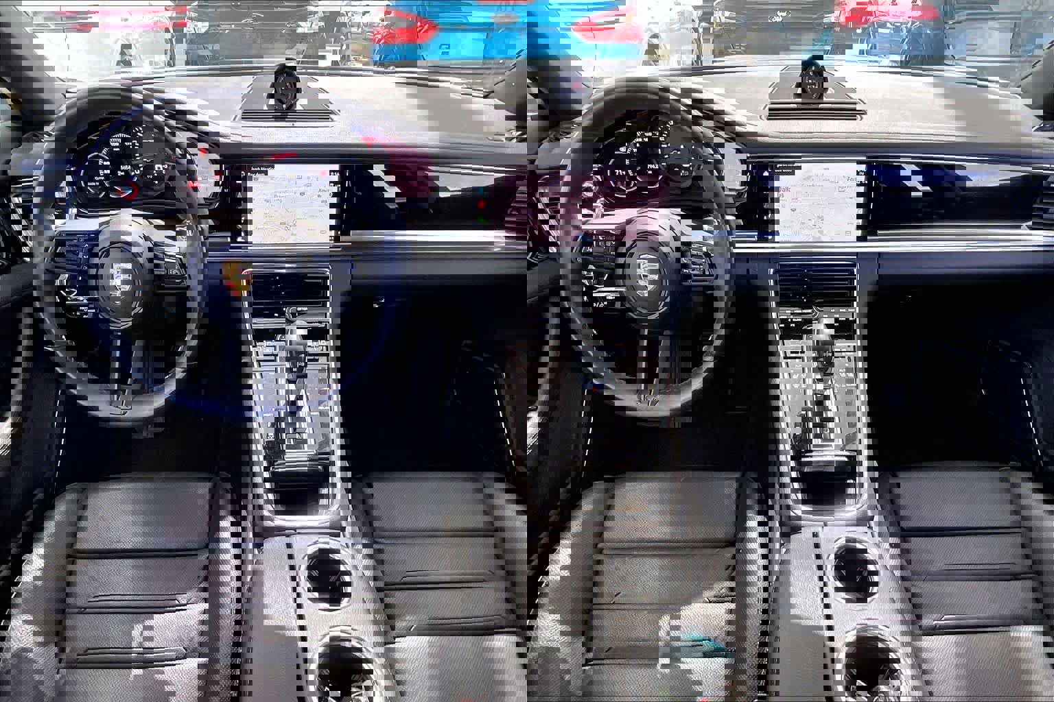 Used 2022 Porsche Panamera 4 Platinum Edition image 16