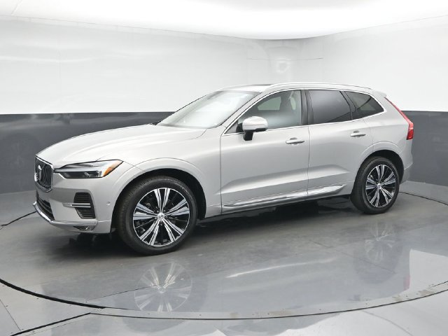 Used 2023 Volvo XC60 B5 Plus w/ Protection Package FWD image 4