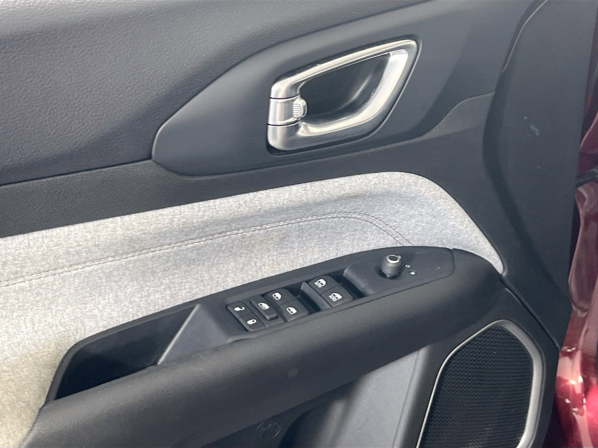 Used 2022 Jeep Compass Latitude image 17