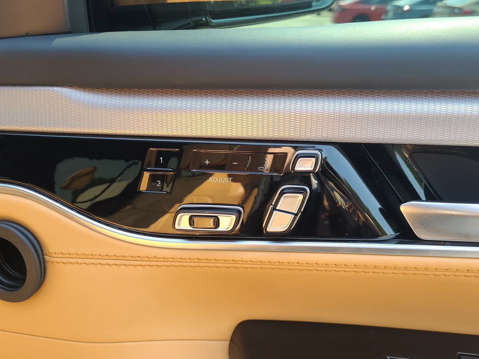 Used 2022 Jeep Grand Wagoneer Series III AWD/4WD image 25