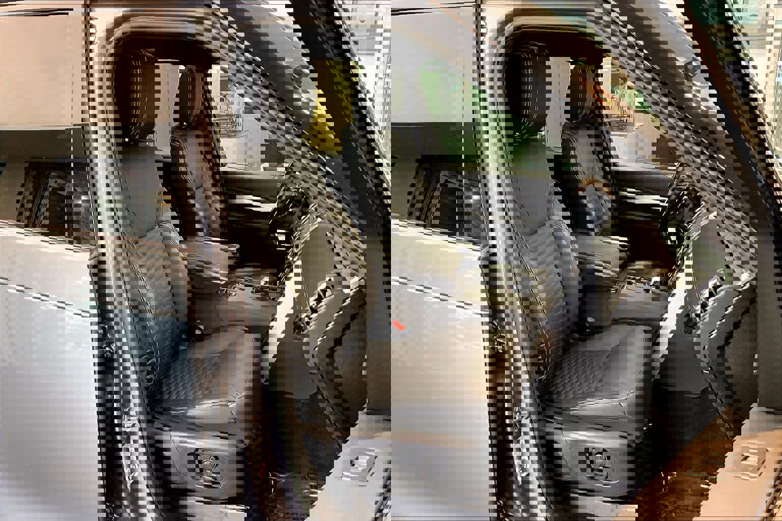 Used 2023 Land Rover Discovery S R-Dynamic image 9