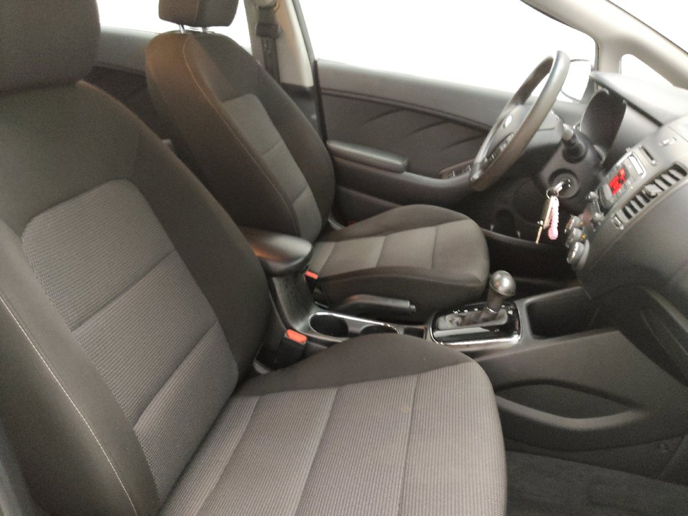 Used 2017 Kia Forte LX FWD image 21