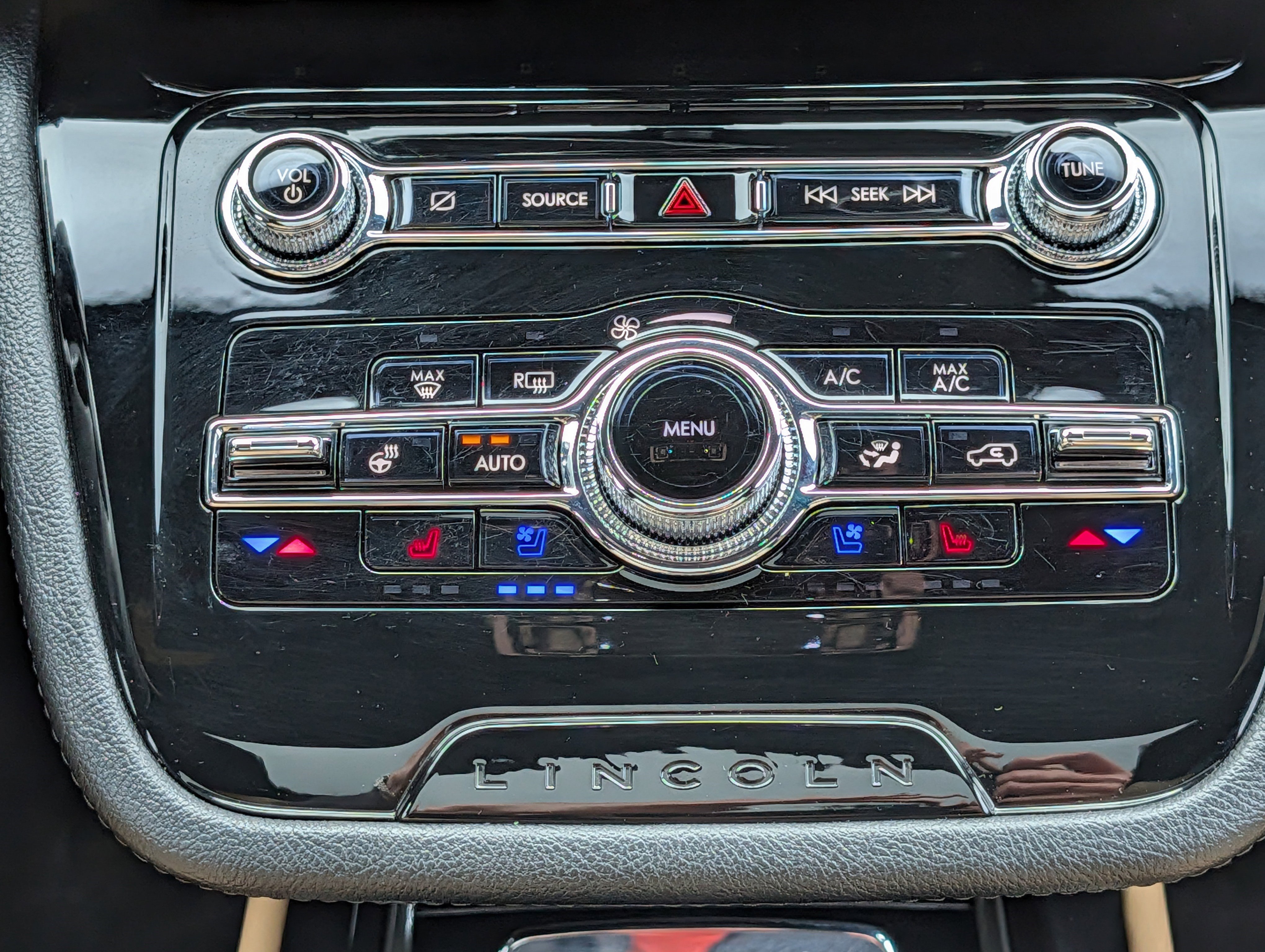 Used 2022 Lincoln Corsair Reserve w/ Equipment Group 201A image 30