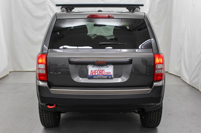 Used 2017 Jeep Patriot 75th Anniversary w/ Power Value Group AWD/4WD image 8