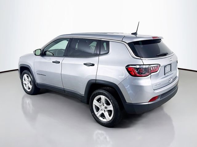 Used 2023 Jeep Compass Sport image 10