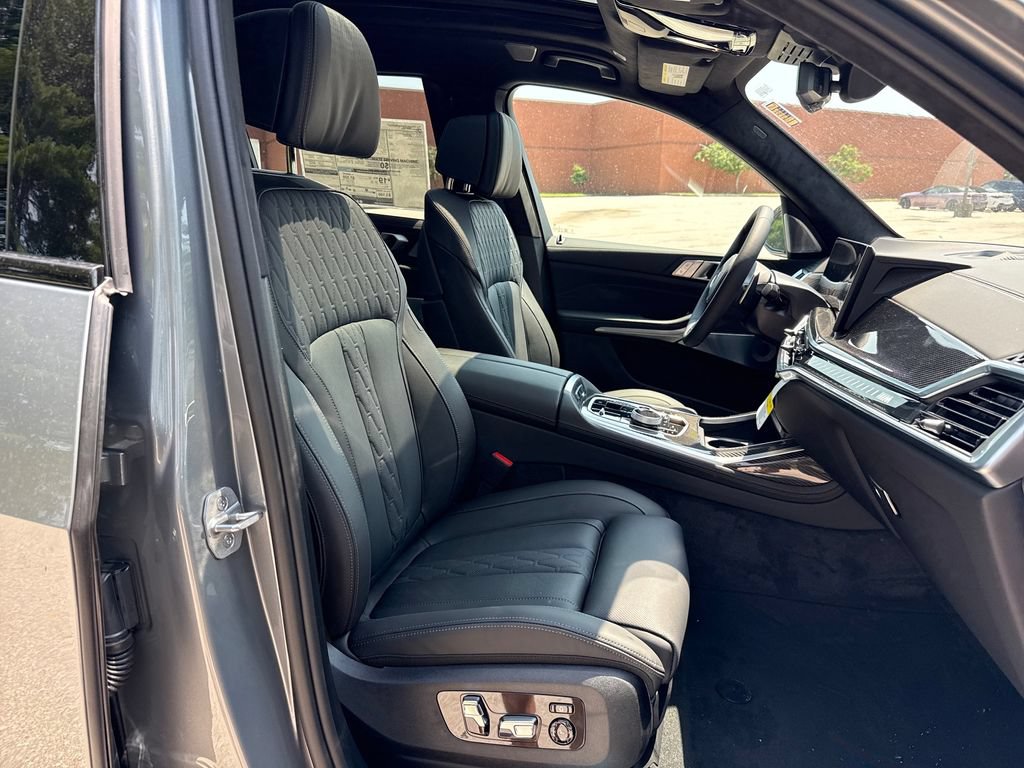 New 2027 BMW X7 M60i AWD/4WD image 29
