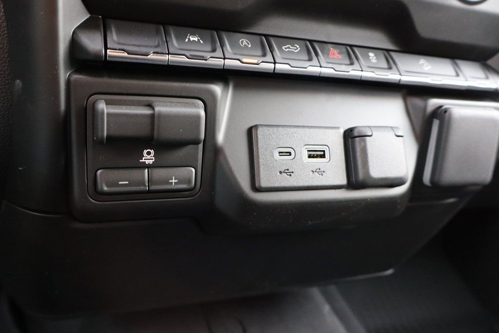 New 2026 Chevrolet Silverado 1500 Custom Trail Boss w/ LPO, Dark Essentials Package image 13