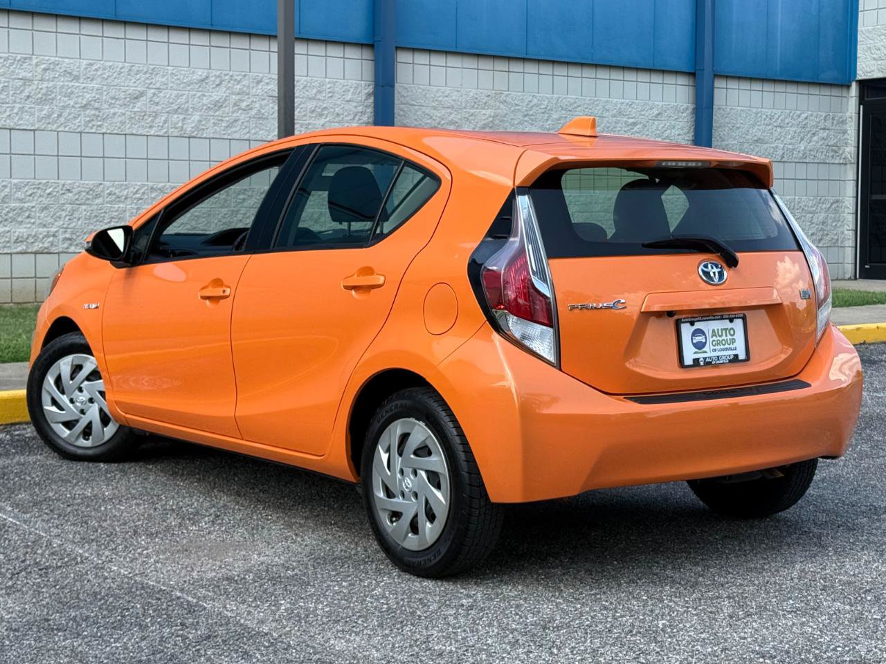 Used 2016 Toyota Prius C Two FWD image 7