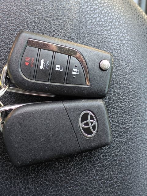 Used 2024 Toyota Camry SE FWD image 30