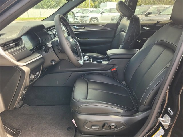 New 2025 Jeep Grand Cherokee Limited image 3