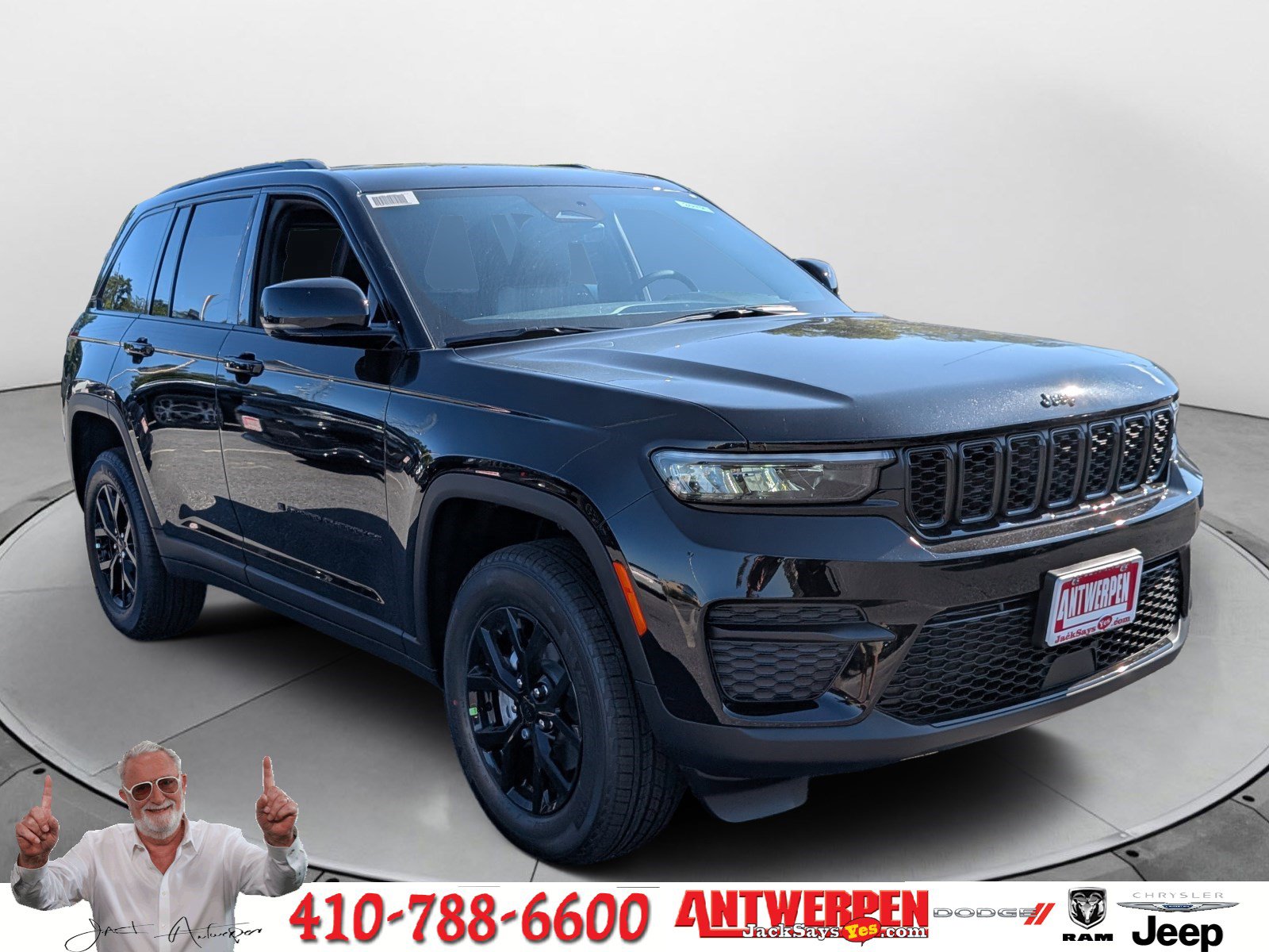 New 2025 Jeep Grand Cherokee Altitude AWD/4WD image 1
