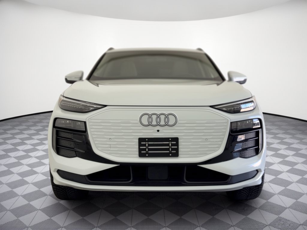 Used 2025 Audi Q6 e-tron Premium Plus w/ Premium Plus AWD/4WD image 6
