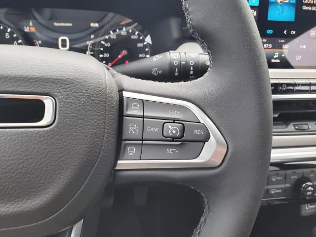 New 2025 Jeep Compass Limited image 17