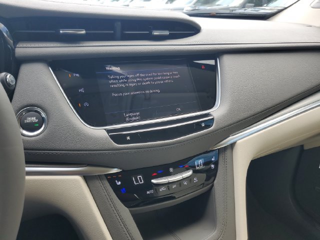 Certified 2026 Cadillac XT5 Premium Luxury w/ Driver Assist Package FWD image 9