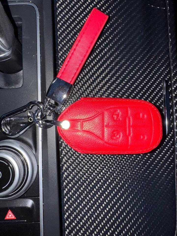 Used 2018 Maserati Levante image 47