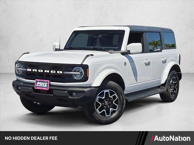 Used 2025 Ford Bronco Outer Banks AWD/4WD image 1