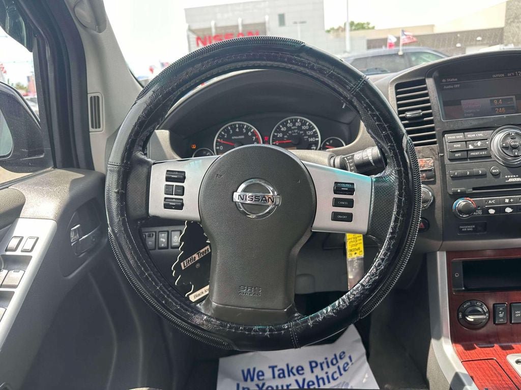Used 2008 Nissan Pathfinder LE AWD/4WD image 14