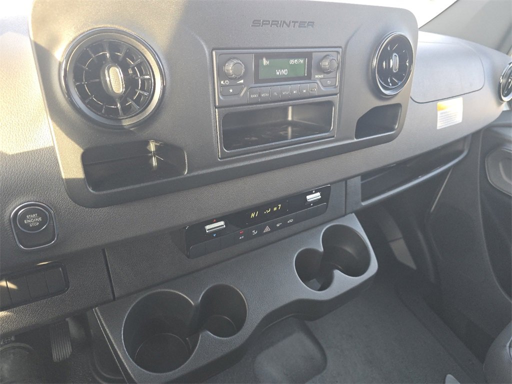 New 2025 Mercedes-Benz Sprinter 2500 image 24