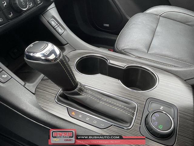 Used 2019 GMC Acadia SLT w/ LPO, Floor Liner Package image 16