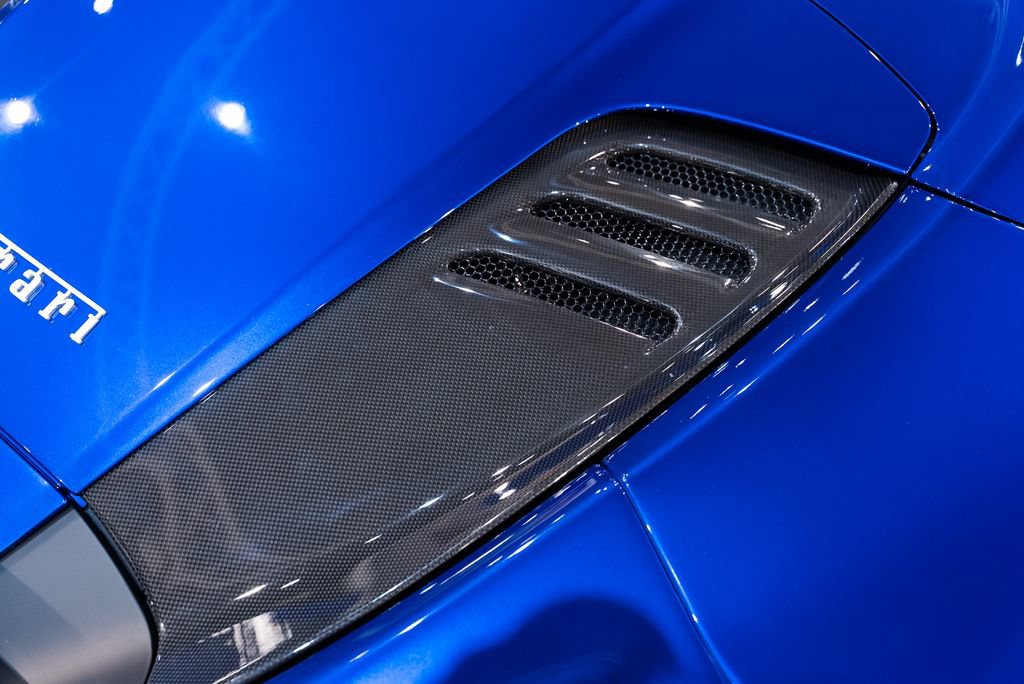 Certified 2021 Ferrari F8 Tributo RWD image 24