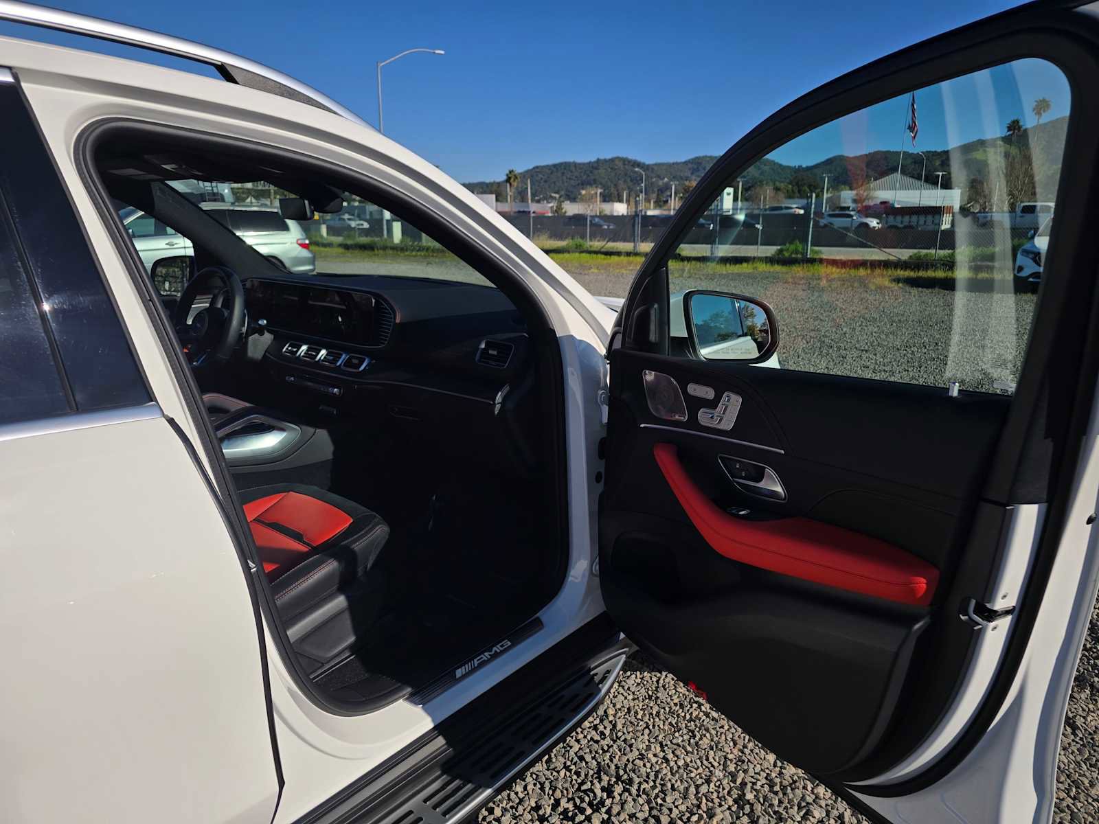 Used 2025 Mercedes-Benz GLE 53 AMG 4MATIC image 12