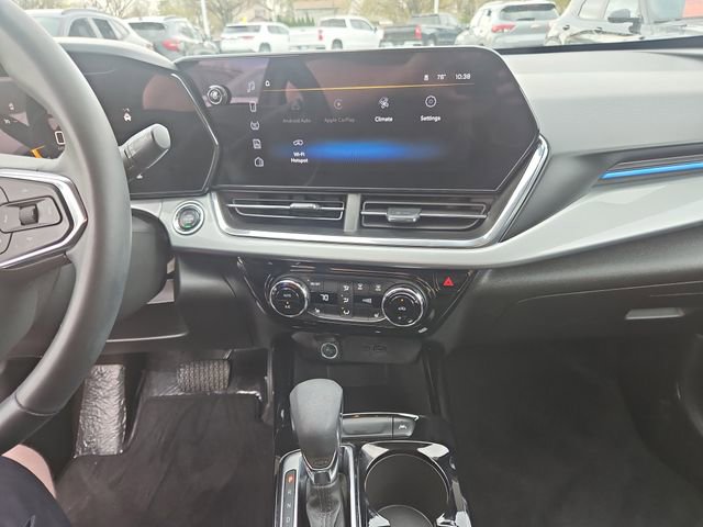 Used 2025 Chevrolet Trax LT w/ Driver Confidence Package image 19