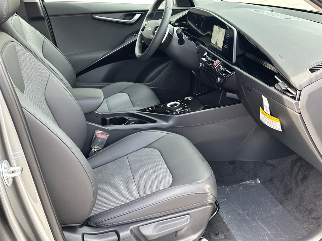 New 2025 Kia Niro Wind image 14