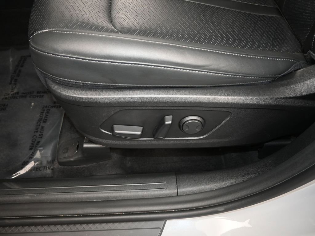 Used 2023 Kia Sorento X-Line EX image 16
