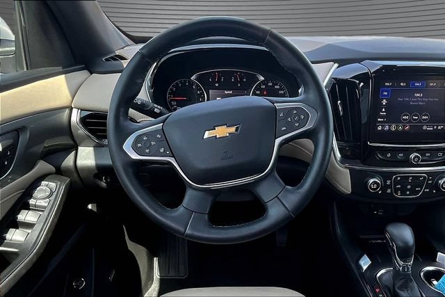 Used 2023 Chevrolet Traverse LT w/ LT Premium Package AWD/4WD image 8