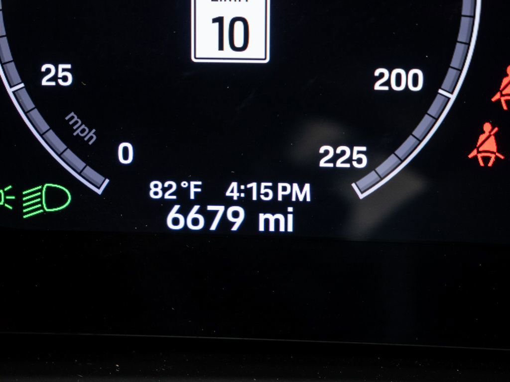 Certified 2025 Porsche Panamera Turbo image 12