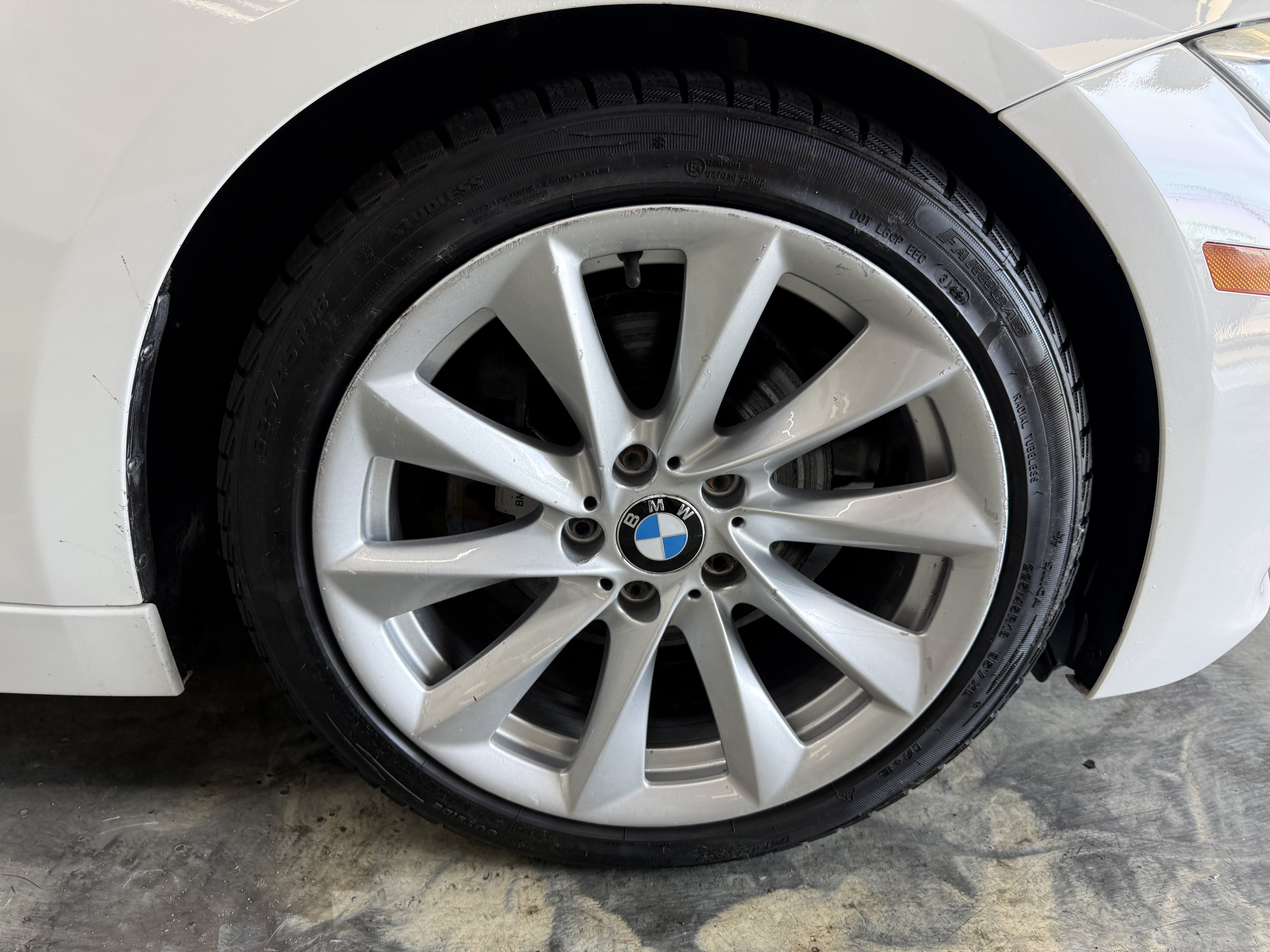 Used 2014 BMW 320i xDrive Sedan AWD/4WD image 30
