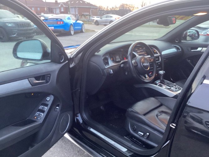 Used 2016 Audi A4 Premium Plus w/ Technology Package image 5