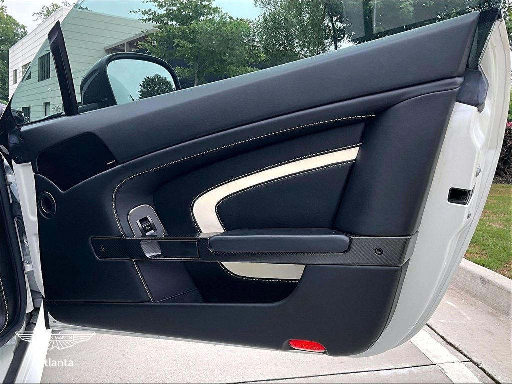 Used 2016 Aston Martin V12 Vantage S RWD image 20