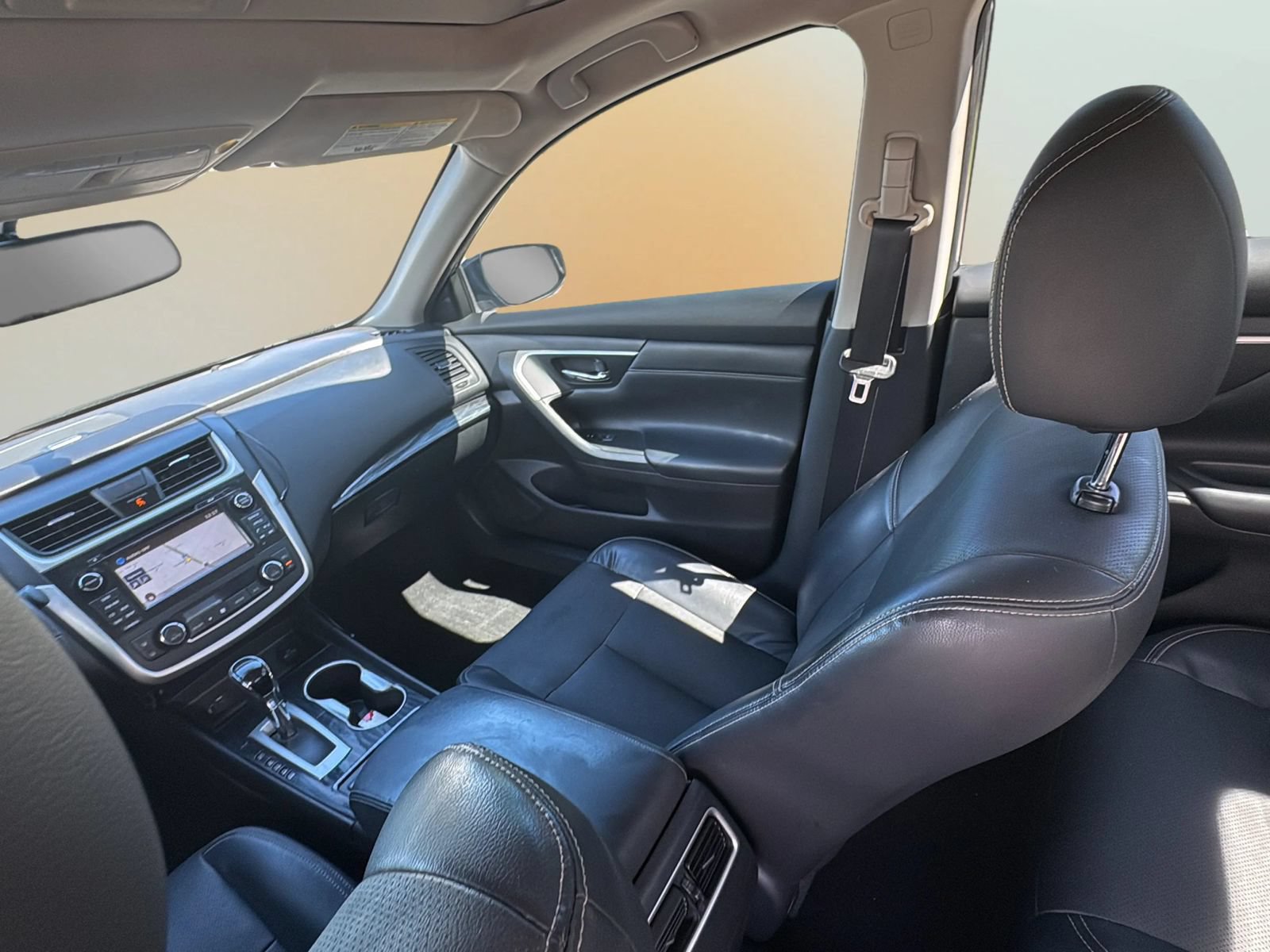 Used 2016 Nissan Altima 3.5 SL FWD image 14