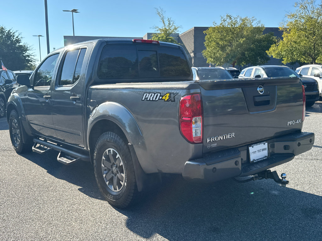 Used 2018 Nissan Frontier PRO-4X AWD/4WD image 10