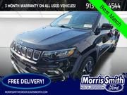 Used 2022 Jeep Compass Limited image 1